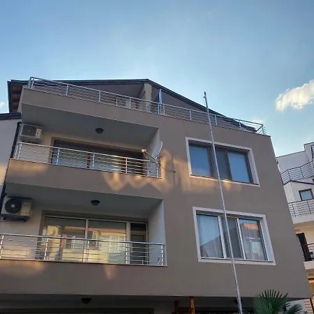 Desi House 302 A Large Cozi דירה