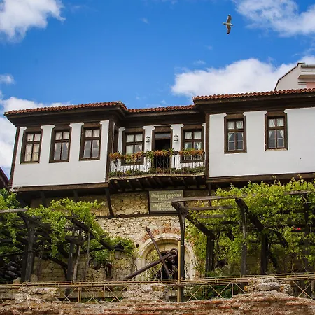 Desi House 302 A Large Cozi דירה *