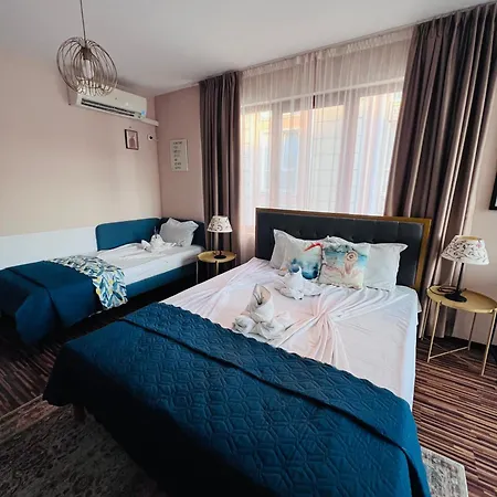 דירה Desi House 302 A Large Cozi