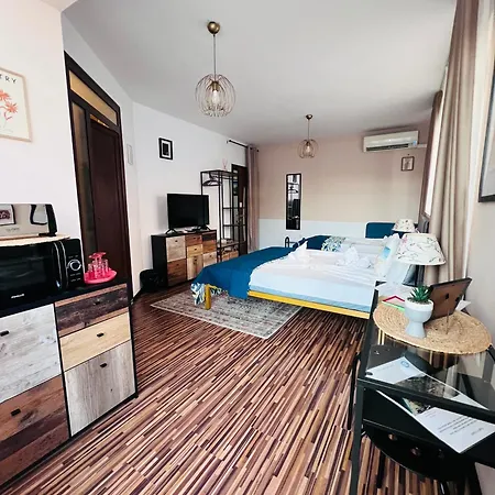 דירה Desi House 302 A Large Cozi